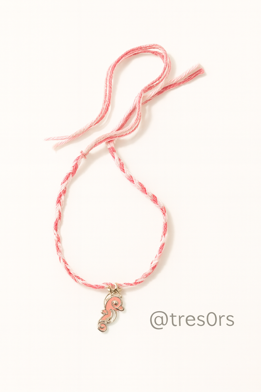 Pulsera Trenzada Rosa con Charm de Caballito de Mar